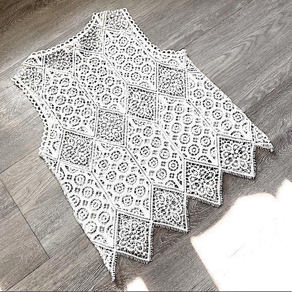 ANTHROPOLOGIE • DELETTA • White Embroidered Lace Cutout Tank Top • Size XS/S - Picture 5 of 15